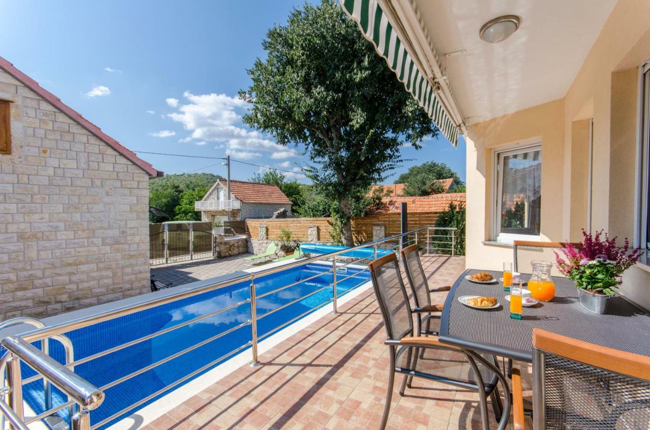 Dalmatian Village Charm - Spacious Villa With Pool Near Trogir Primorski Dolac Exteriér fotografie